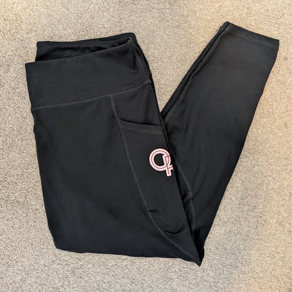 Black Leggings with Pink Oregon Ducks Logo - Picture 3 of 12
